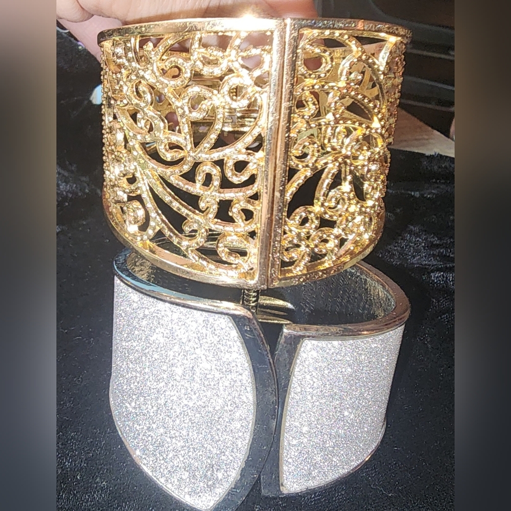 Set of 2 Clamper Gold And Silver Bracelets